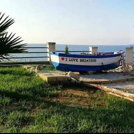 Sea 10 Min Walk The Of The Sea Near Tropea And Pizzo Apartment