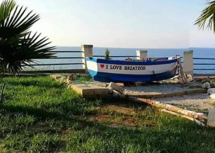 Sea 10 Min Walk The Of The Sea Near Tropea And Pizzo Appartement
